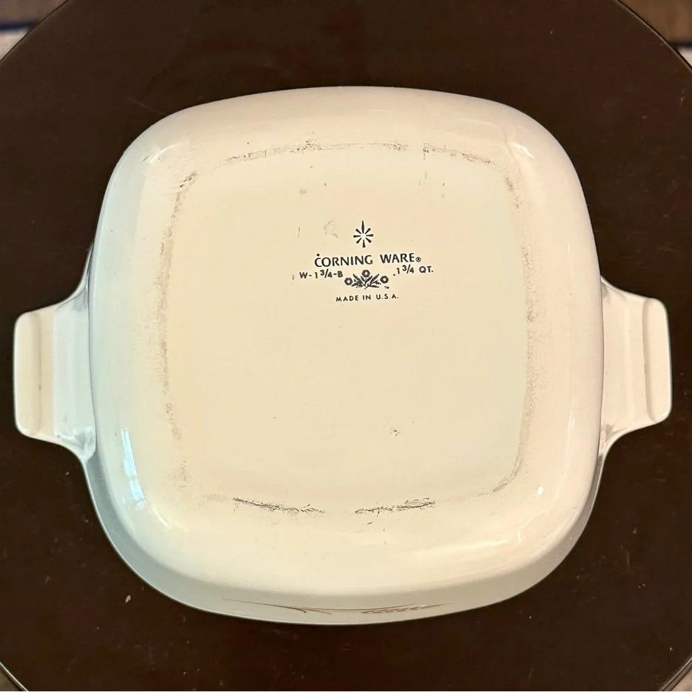 CorningWare Amber Waves Of Grain Casserole Dish W-1 3/4-B with Lid